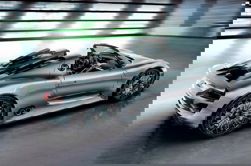 Porsche 918